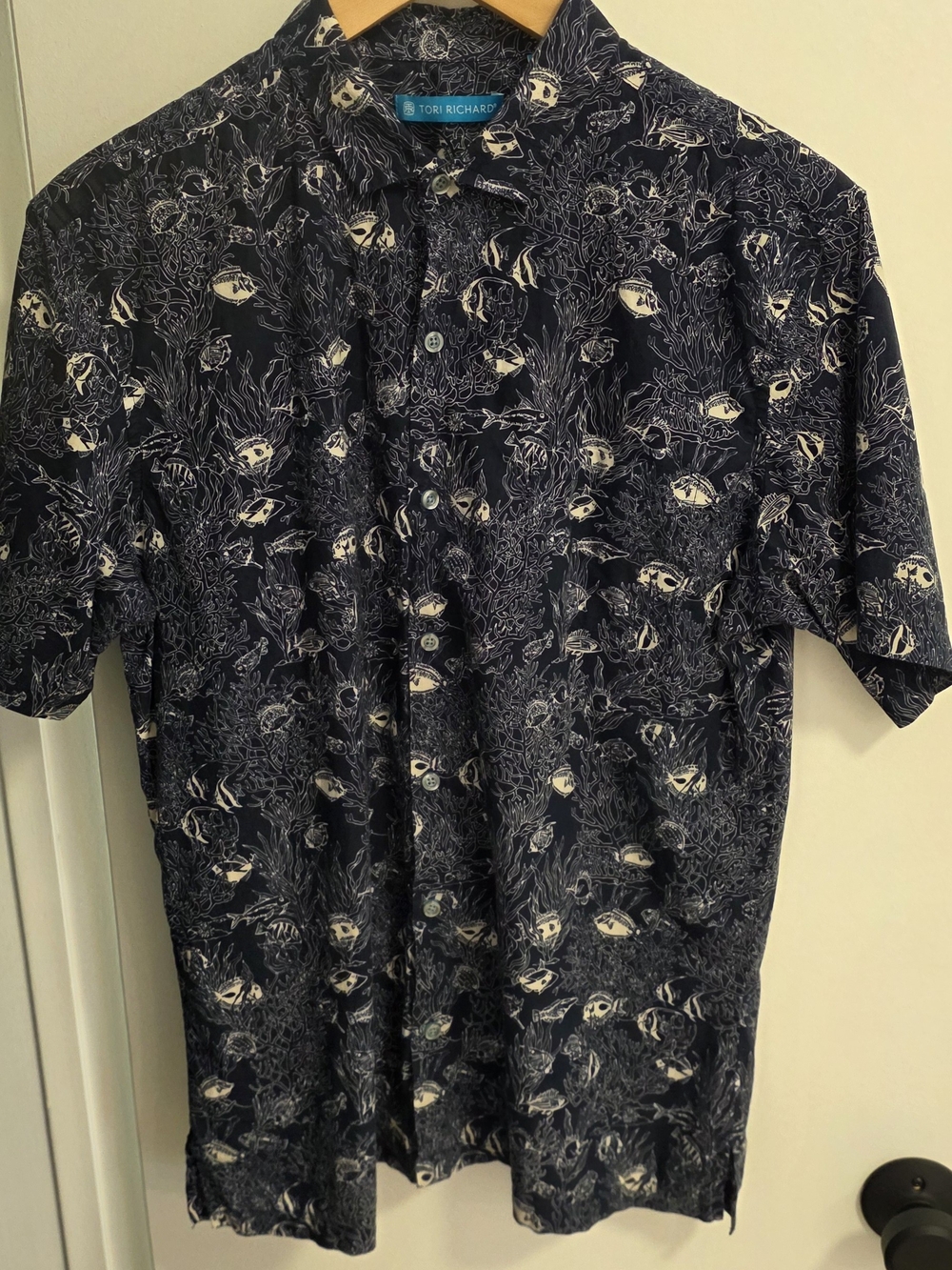 Tori Richard Navy and Cream Fish And Corral Print Short Sleeve Button-Down